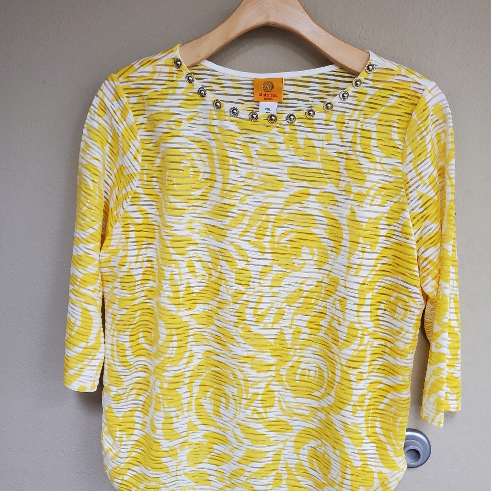 Ruby Rd. Petite Zebra Textured Tunic